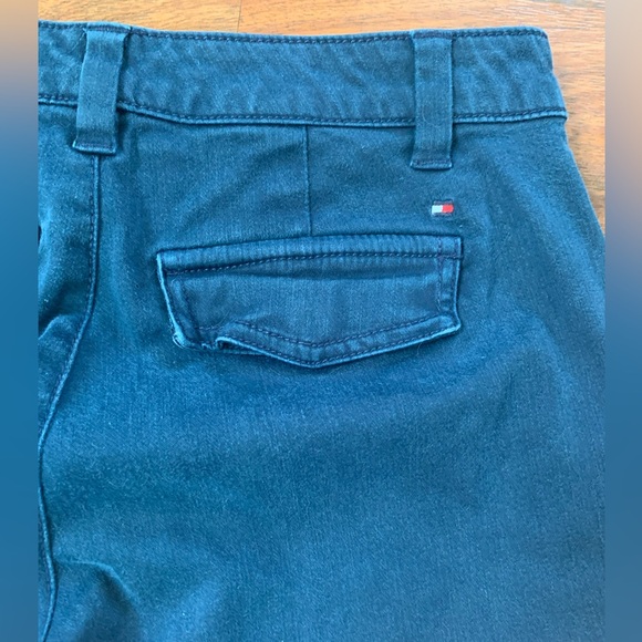 Tommy Hilfiger crop Capri pants or long shorts size 4 dark navy blue EUC! - Picture 6 of 7